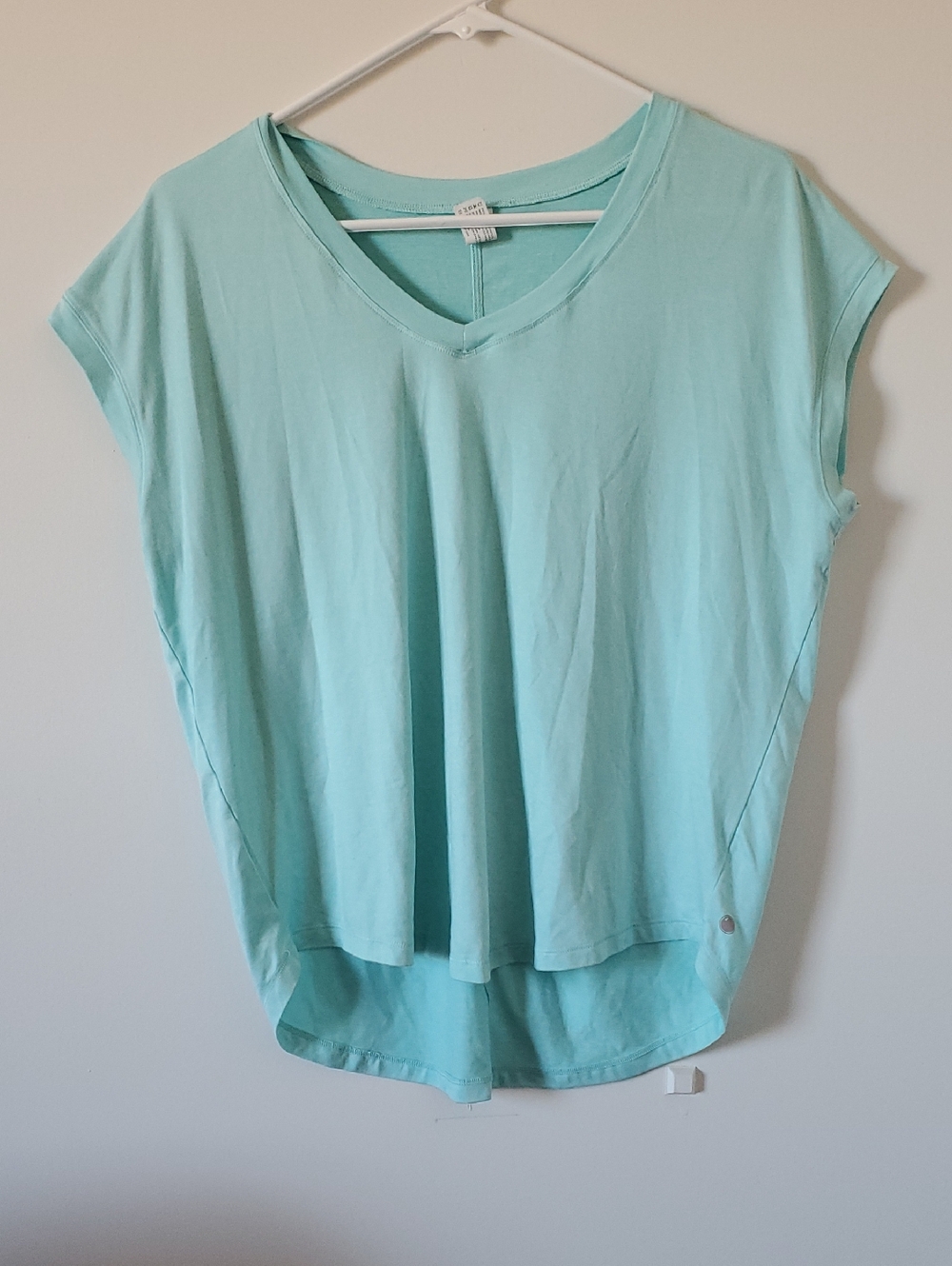 Yogalicious Women’s Mint Green V-Neck Cap Sleeve Top Size Small